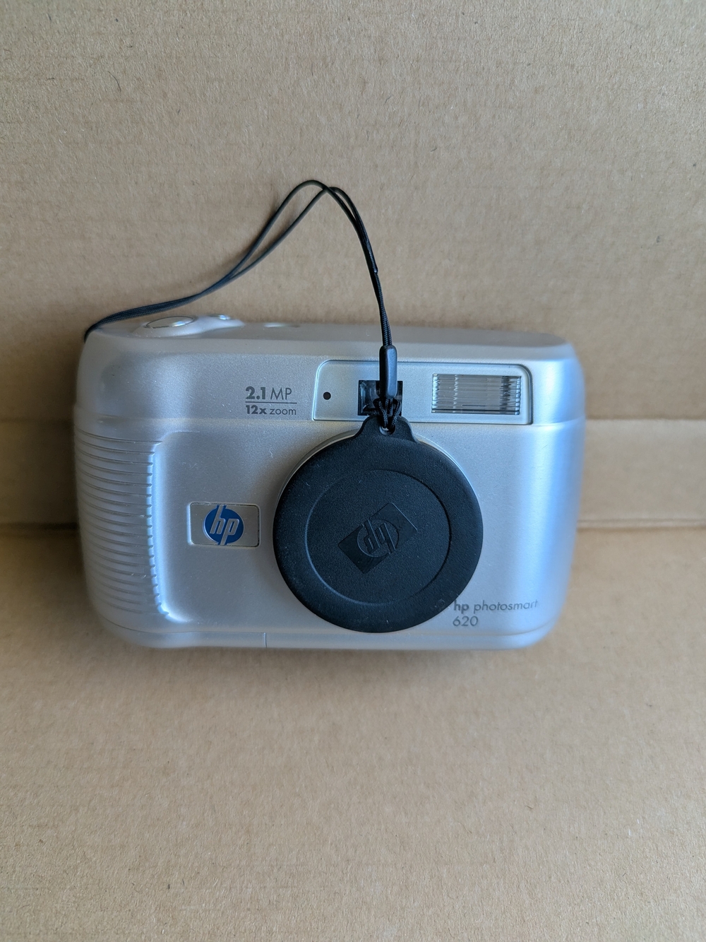 HP PhotoSmart 320 2.1MP 4x Digital Zoom Camera Silver 12 X Zoom Tested Works Y2k